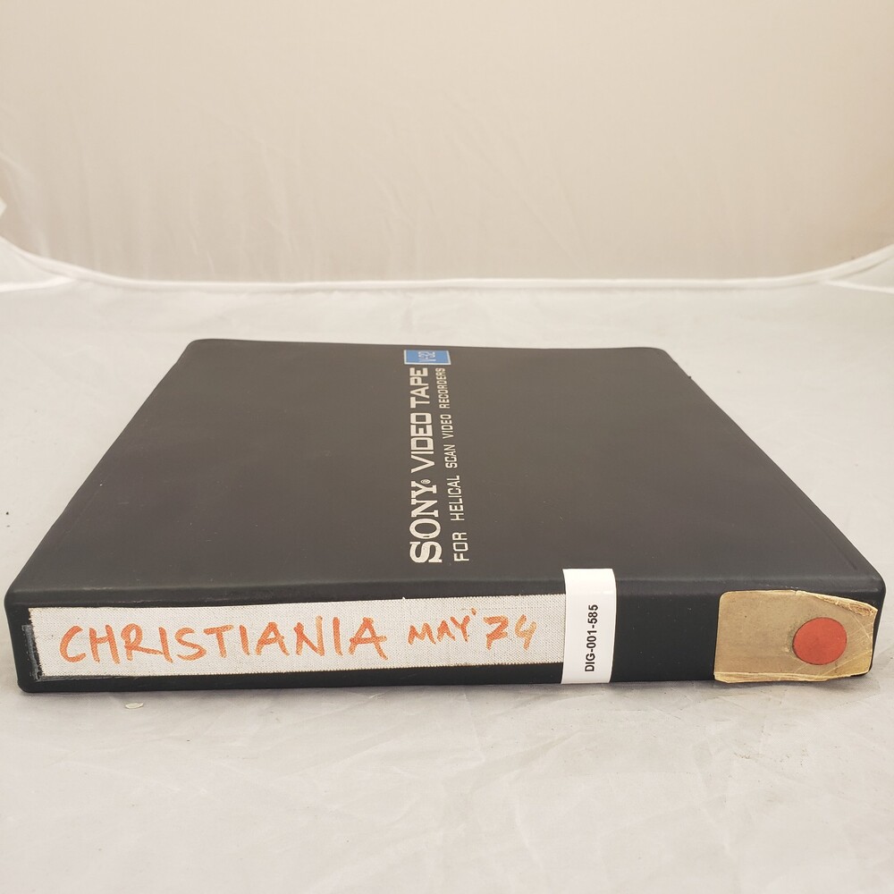 DIG-001-585.jpg DIG-001-585.jpg