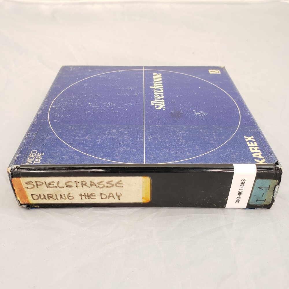 DIG-001-853.jpg DIG-001-853.jpg