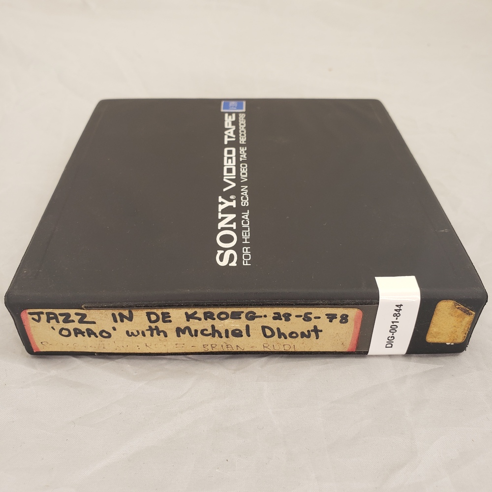 DIG-001-844.jpg DIG-001-844.jpg