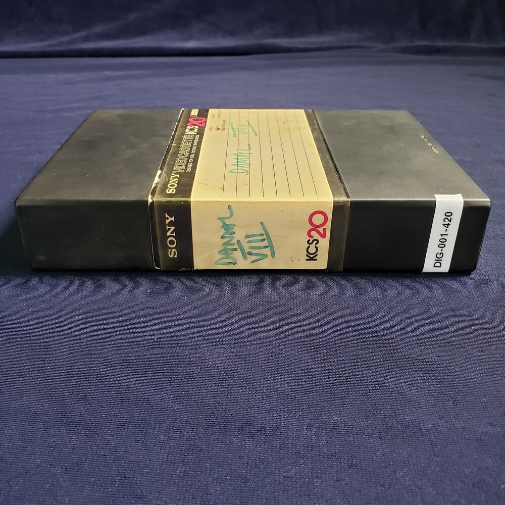 DIG-001-420.jpg DIG-001-420.jpg