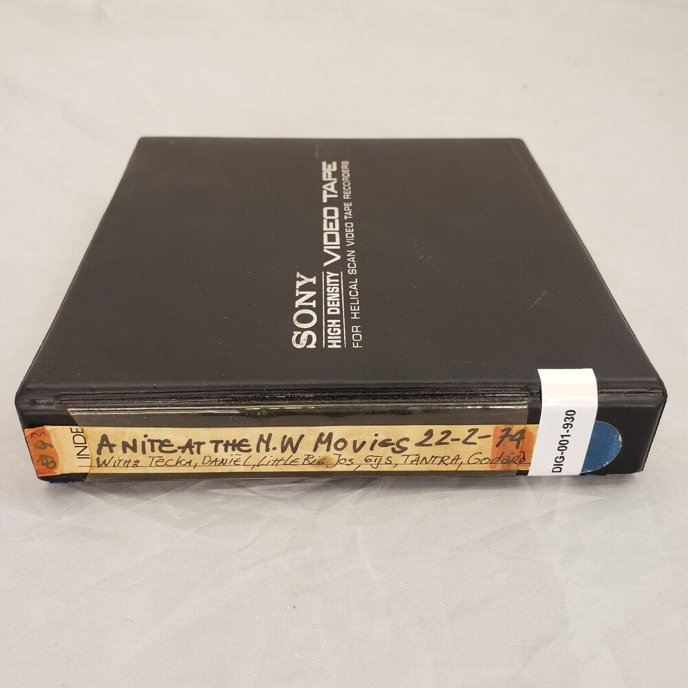 DIG-001-930.jpg DIG-001-930.jpg