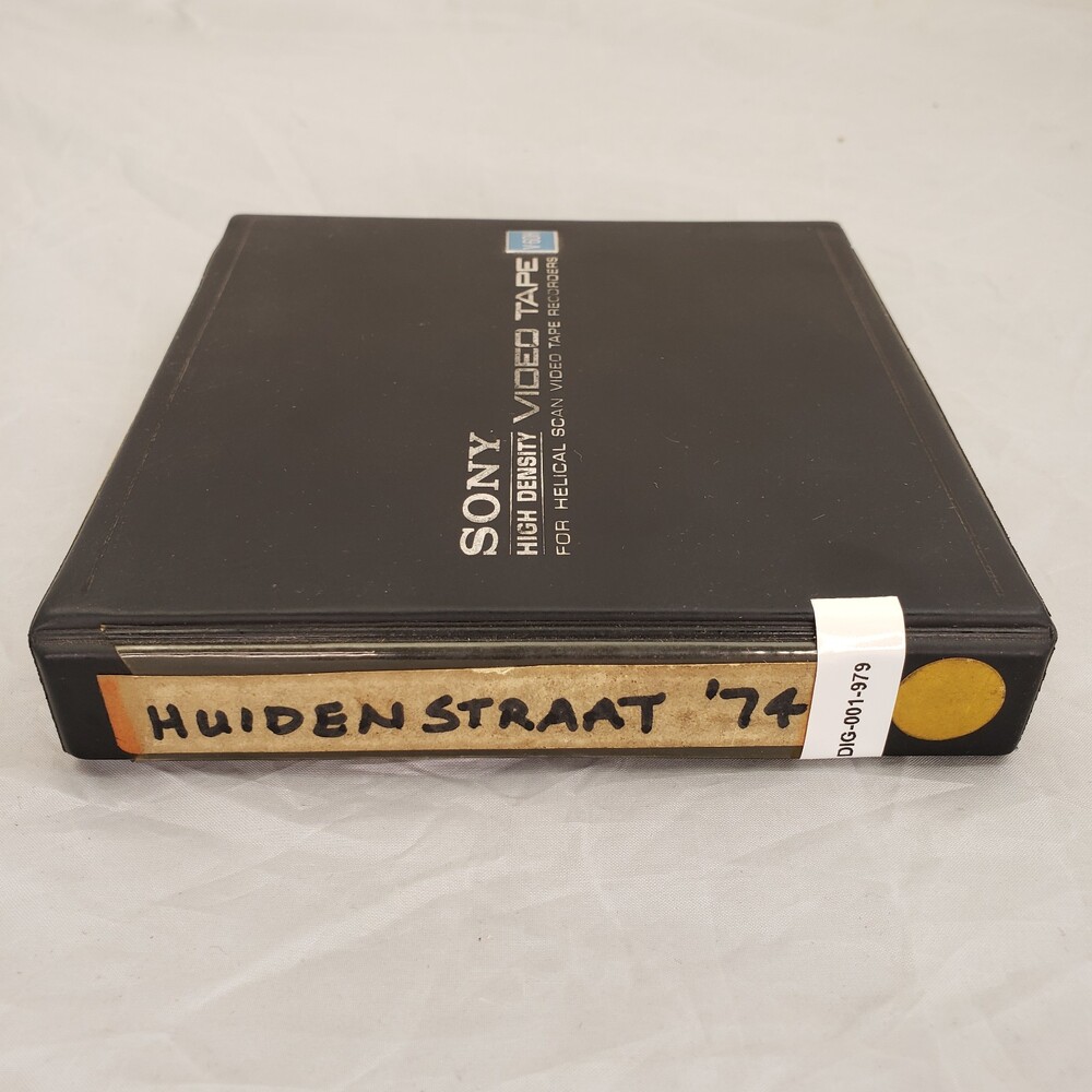 DIG-001-979.jpg DIG-001-979.jpg