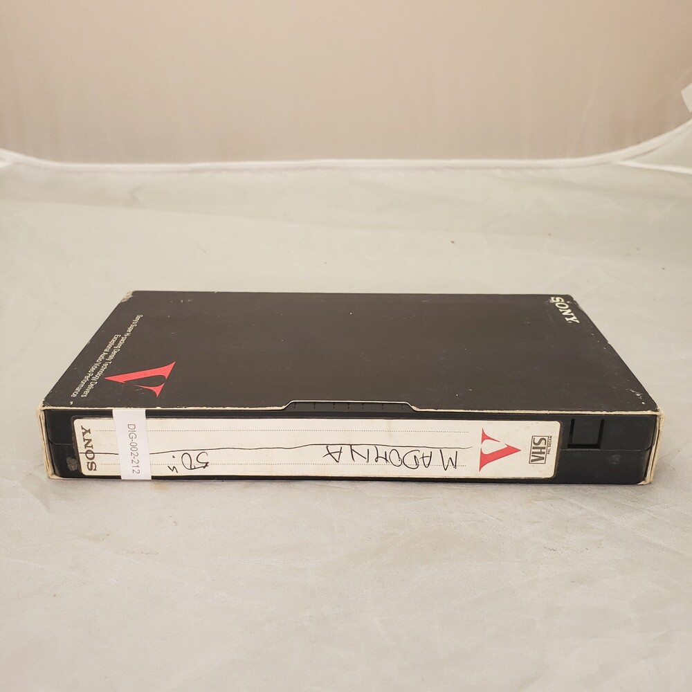 DIG-002-212.jpg DIG-002-212.jpg