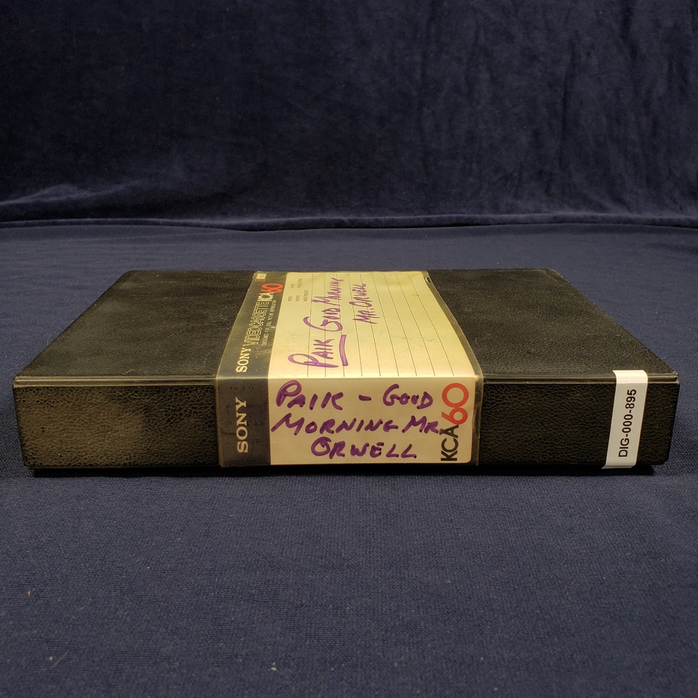 DIG-000-895.jpg DIG-000-895.jpg