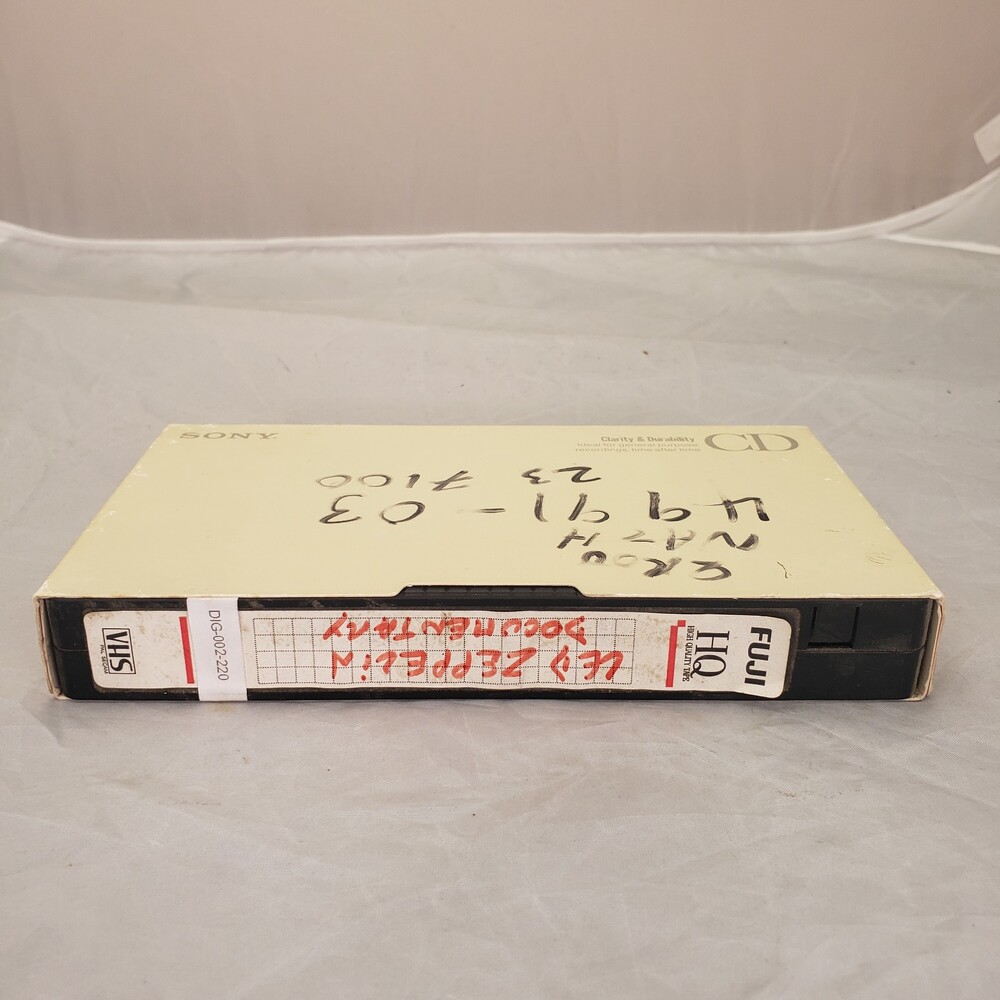 DIG-002-220.jpg DIG-002-220.jpg