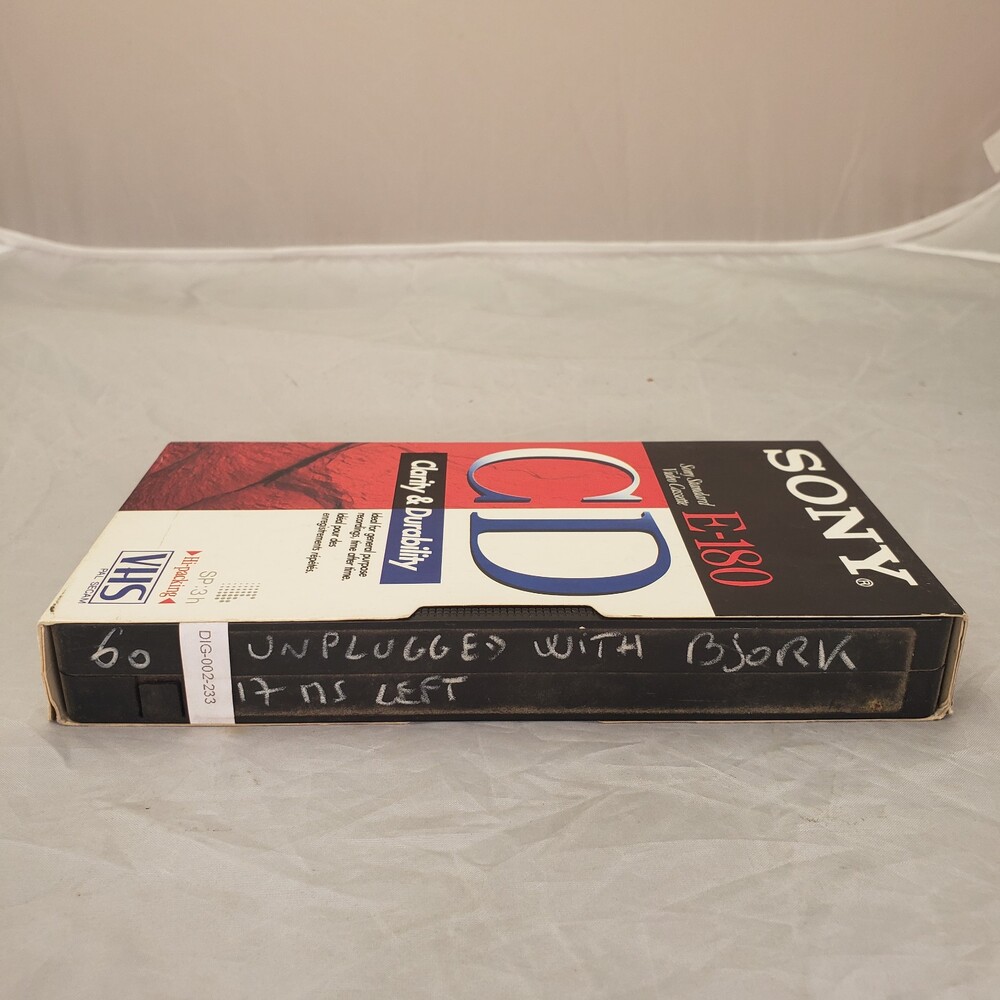 DIG-002-233.jpg DIG-002-233.jpg