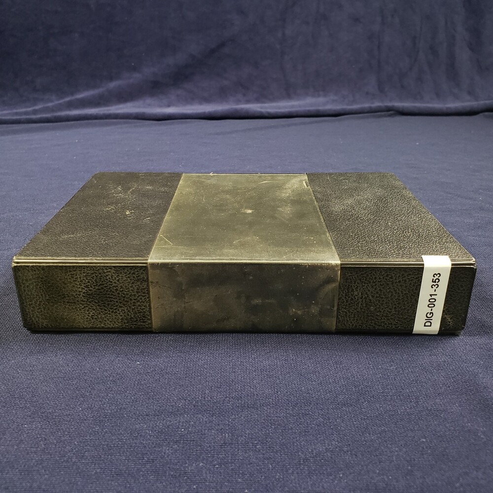 DIG-001-353.jpg DIG-001-353.jpg