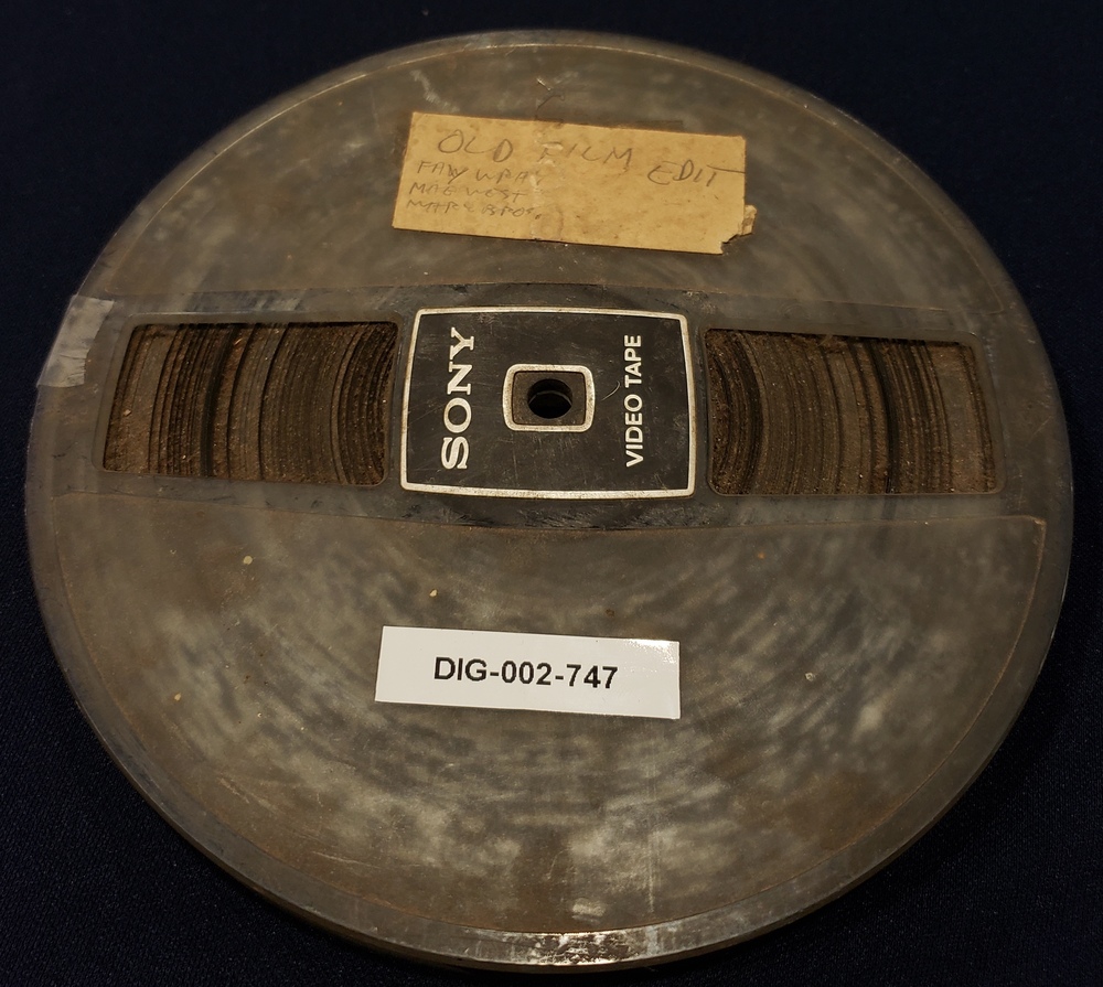 DIG-002-747.jpg DIG-002-747.jpg