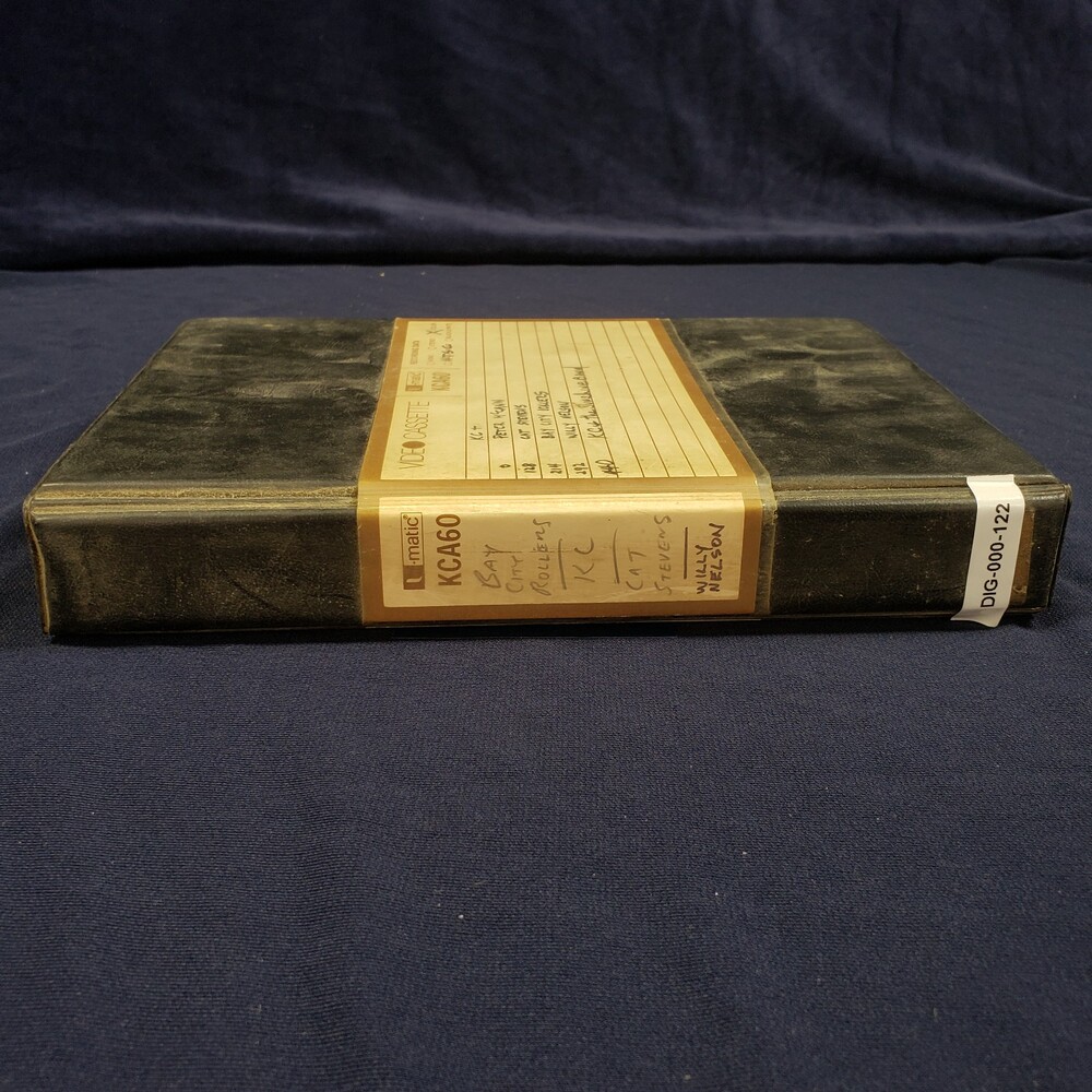 DIG-000-122.jpg DIG-000-122.jpg