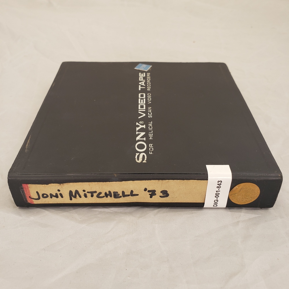 DIG-001-843.jpg DIG-001-843.jpg