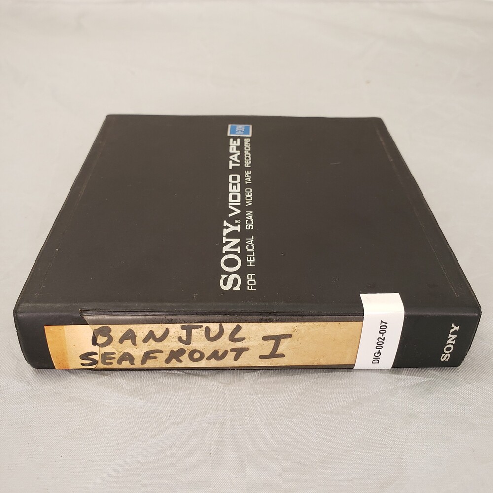 DIG-002-007.jpg DIG-002-007.jpg