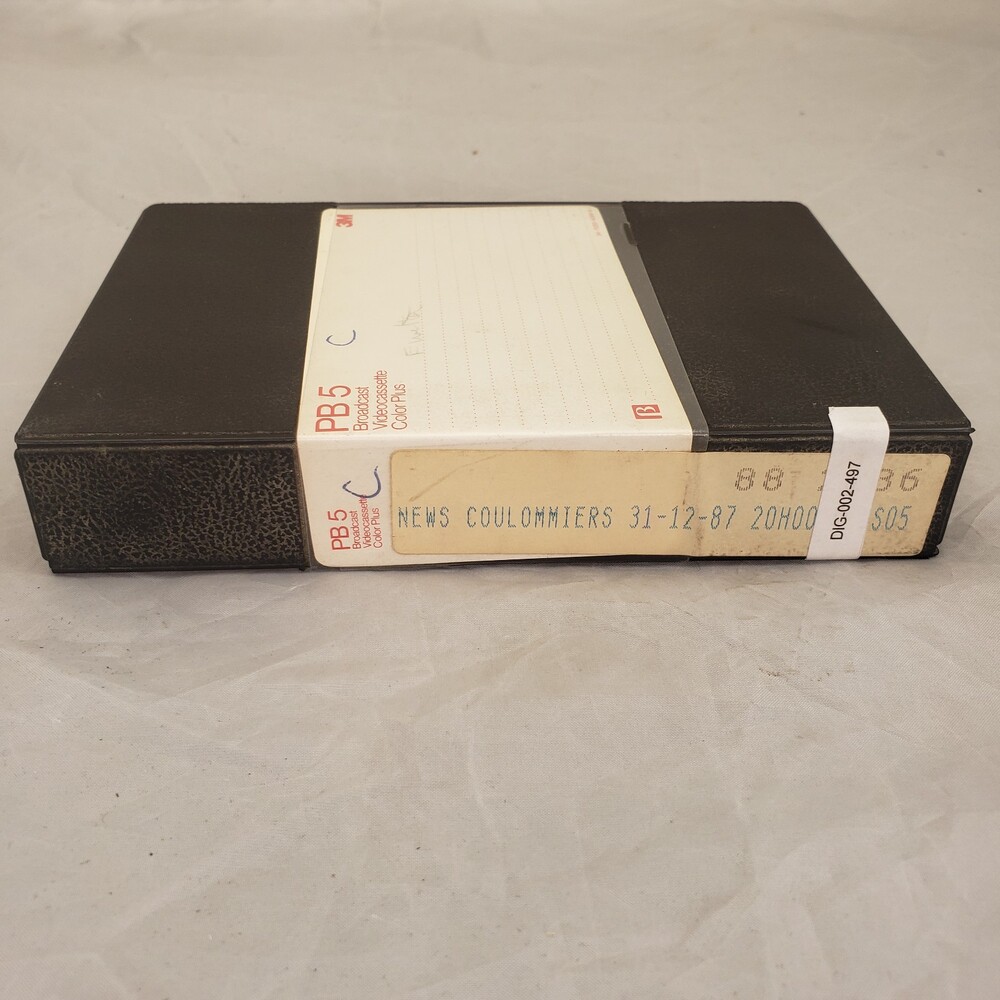 DIG-002-497.jpg DIG-002-497.jpg