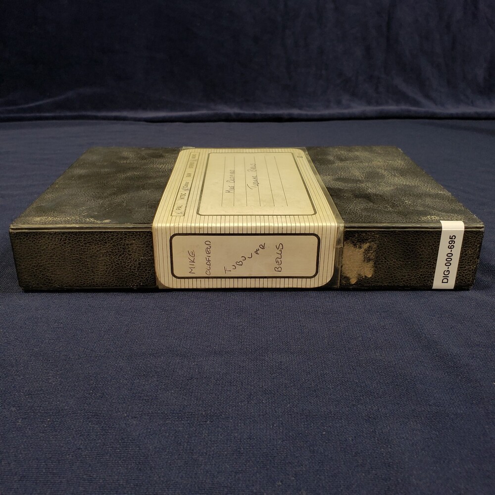 DIG-000-695.jpg DIG-000-695.jpg