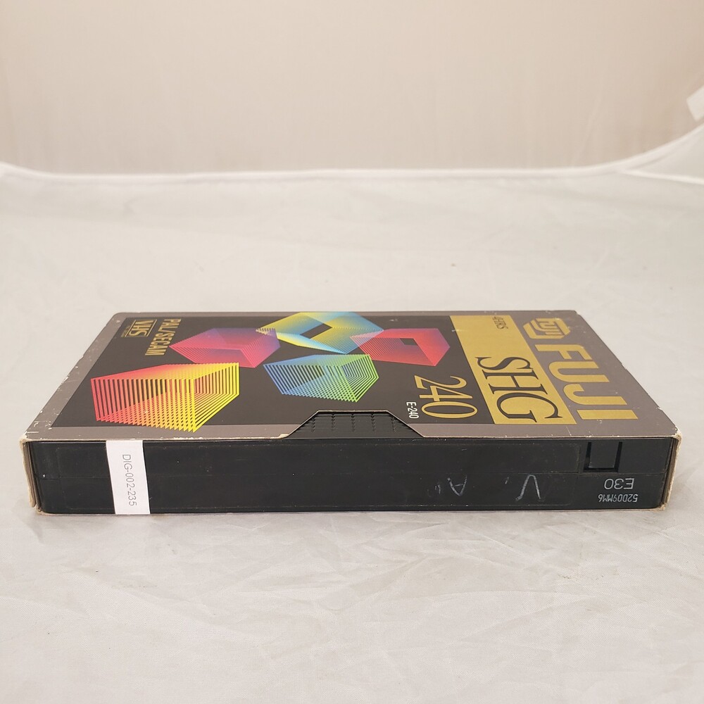 DIG-002-235.jpg DIG-002-235.jpg